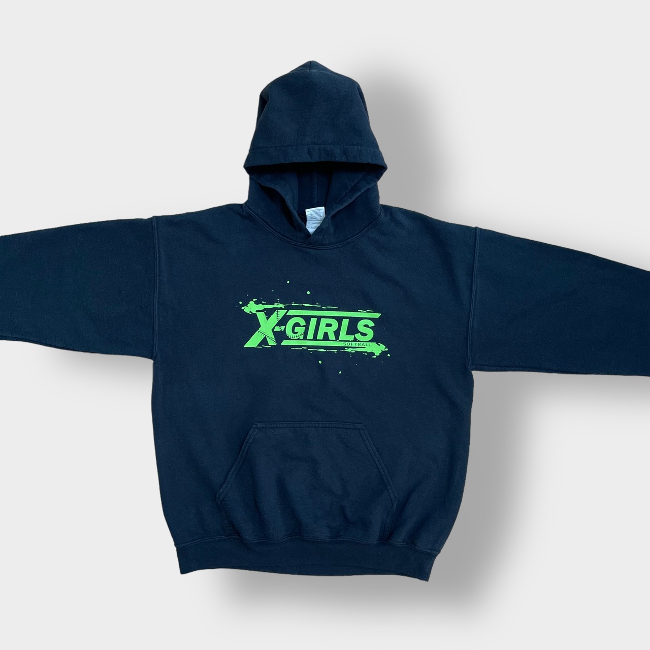 GILDAN パーカー プルオーバー スウェット フーディー X-GIRLS SOFTBALL ソフトボール ロゴ プリント バックプリント 黒 M us古着