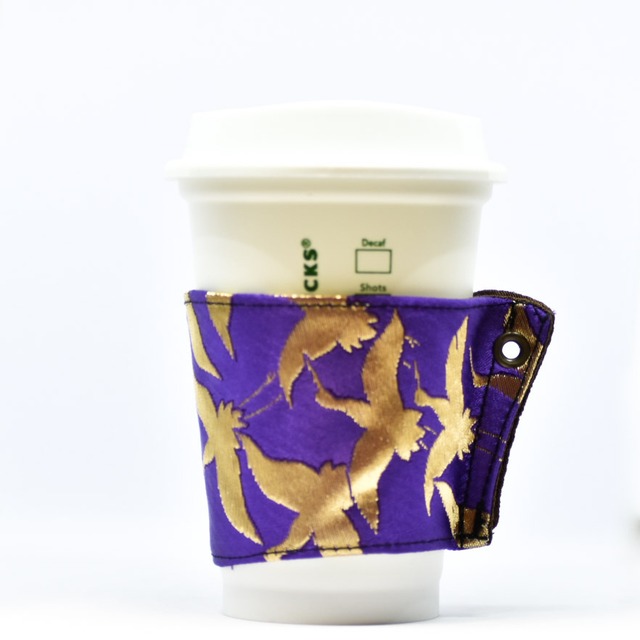 帯 カップスリーブ コーヒースリーブ リメイク 日本製 ゴールド×パープル 折鶴 - cup sleeve