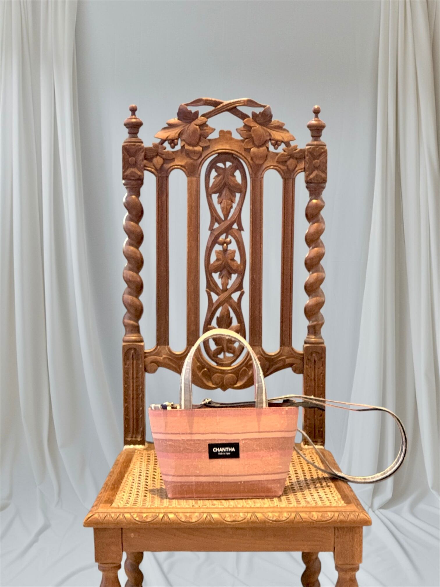 SOLD OUT 【クリスマスプレゼント】バッグ 可愛いバッグ シルクバッグ ショルダーバッグ 紬 着物バッグ ソウタカンボジアシルク