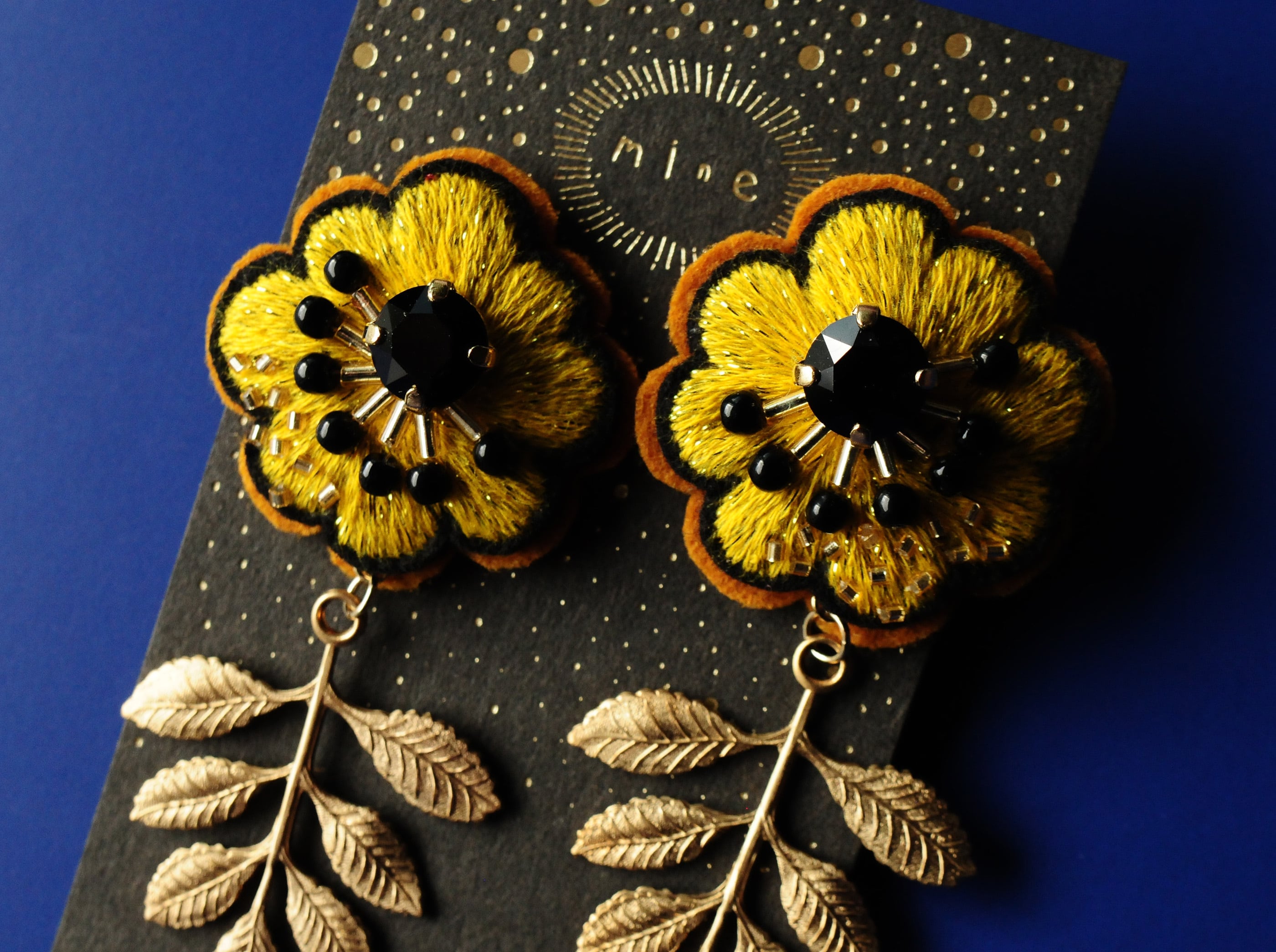 < No Name ~名前のない花~ >『 Mustard Yellow 』ピアス