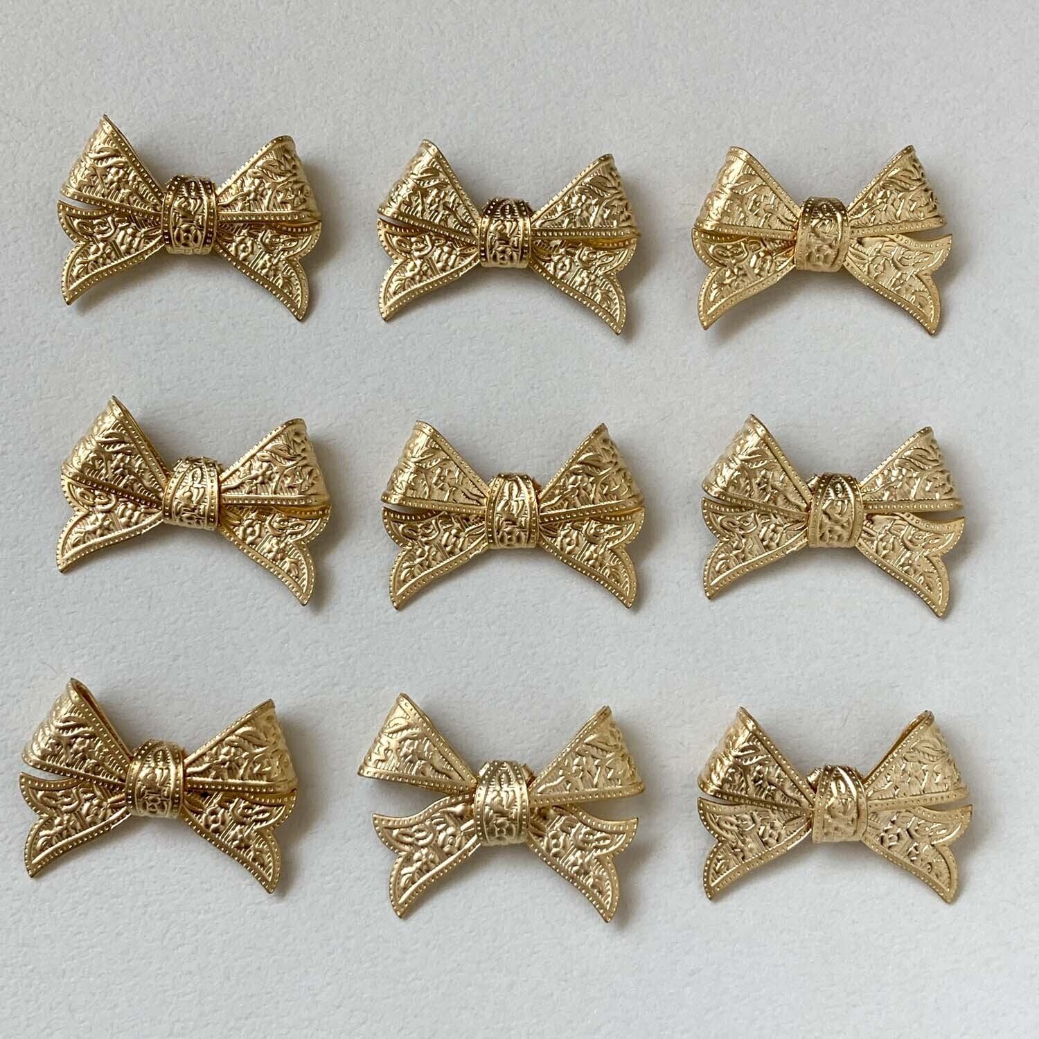 花模様メタルリボンパーツ | Dua-アクセサリーパーツショップ