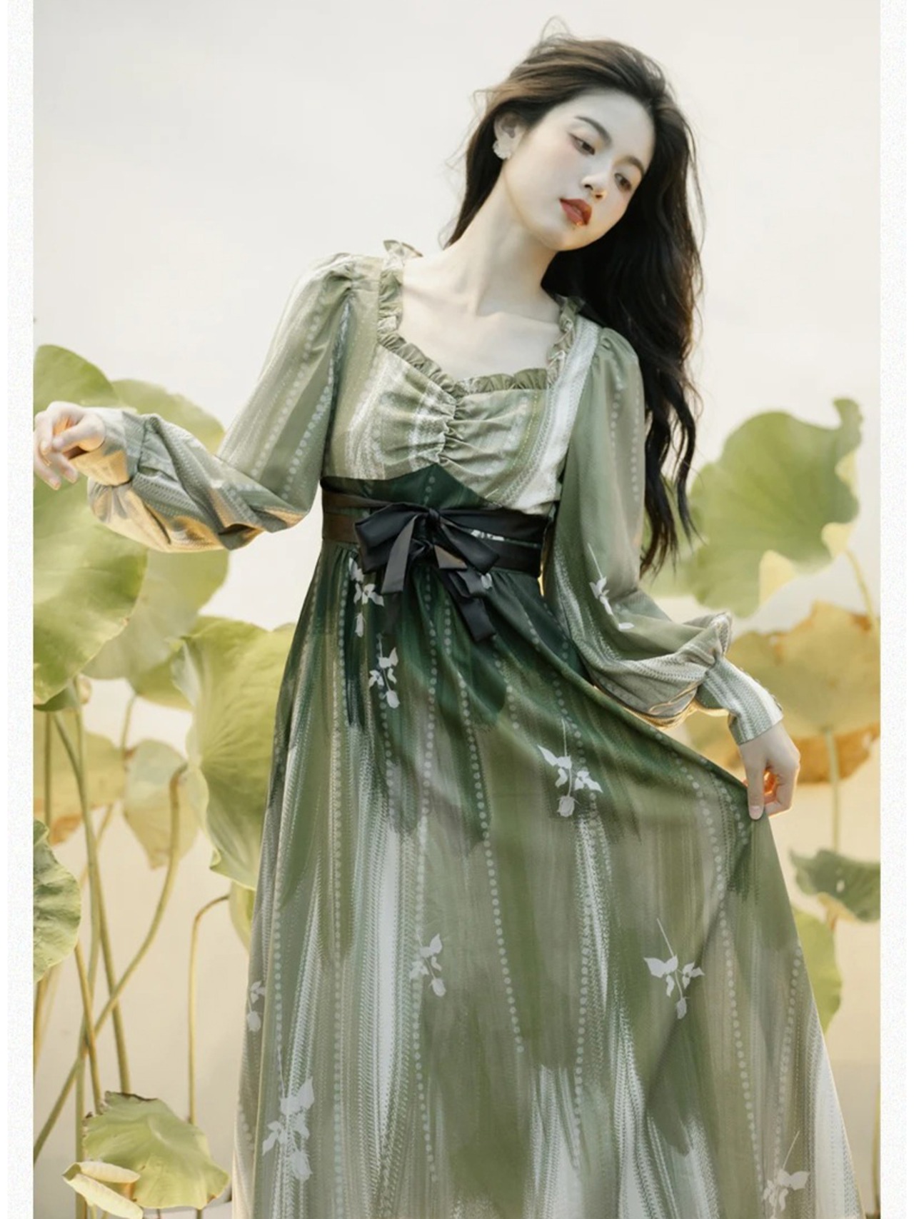 【0182】Waist Ribbon Green Long Sleeve Dress