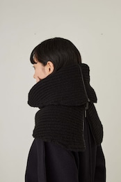 i’m here - Knit Snood(Crepe Wool-like) :Black|サークル状/片畦編み/ダブルジップ/ホーン・トグル/レザーパーツ