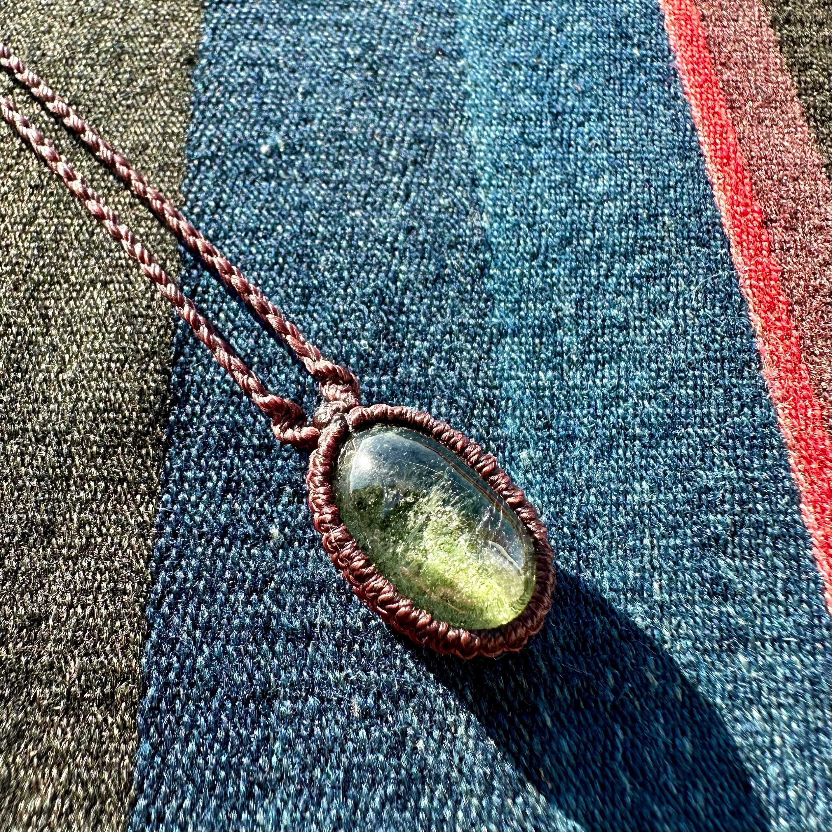 虹様　究極品質　ガネッシュヒマール産　幻のヒマラヤスティブナイトインクォーツ 虹様 究極品質 ガネッシュヒマール産 幻のヒマラヤスティブナイトイン