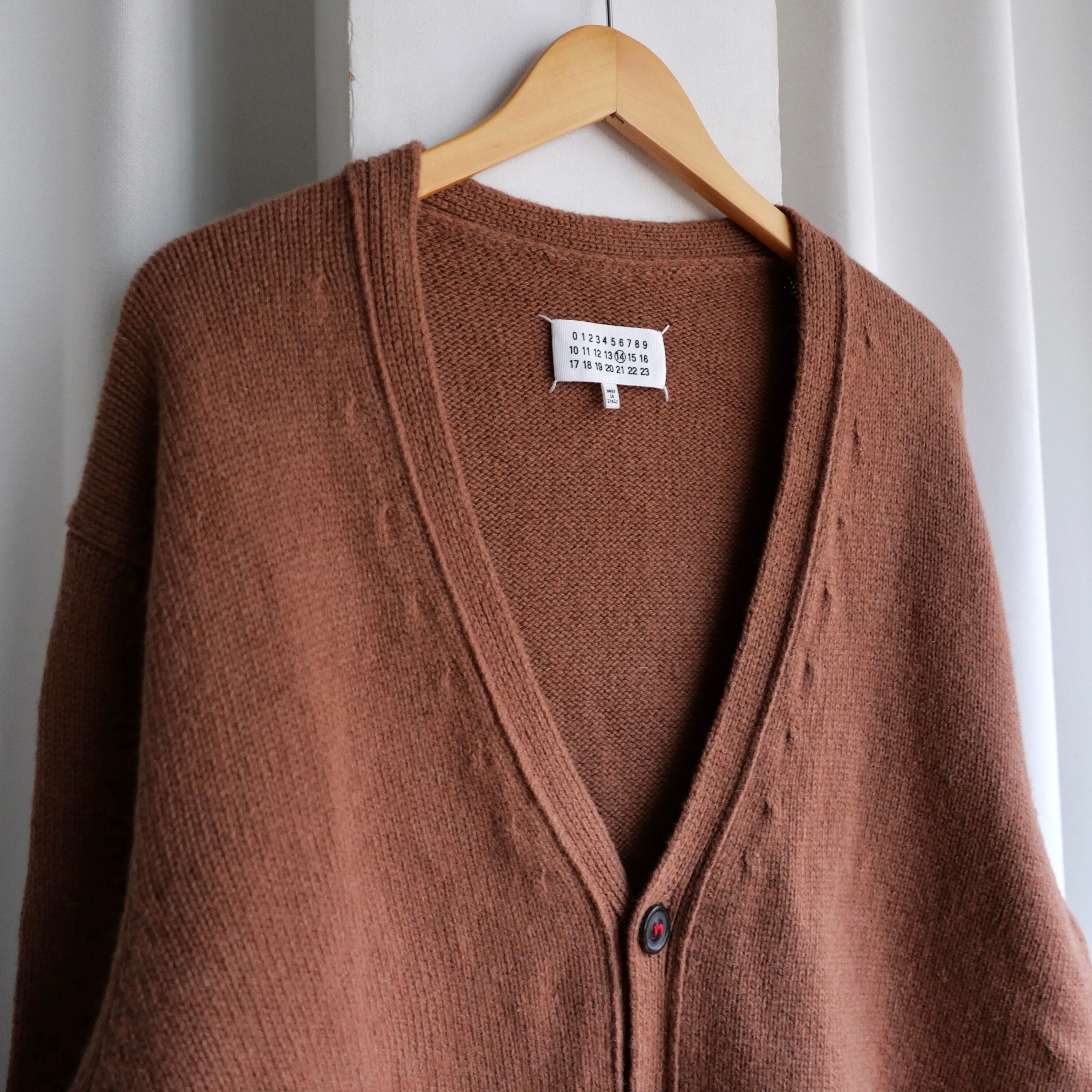 Maison Margiela 21AW DECORTIQUE ELBOW PATCH CARDIGAN | safarionline