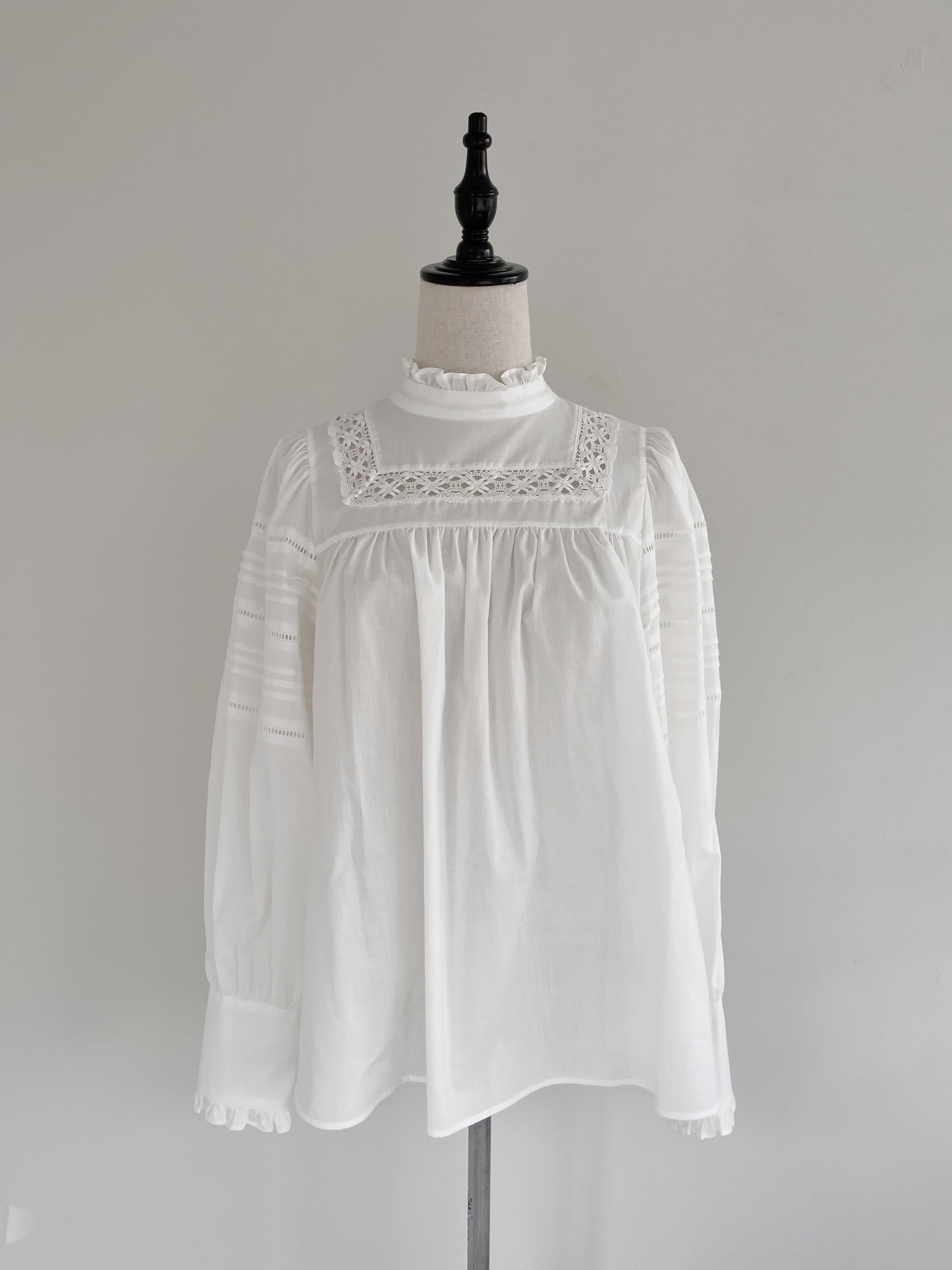 Bilitis dix-sept ans Stand Collar Bloues | PAY ID