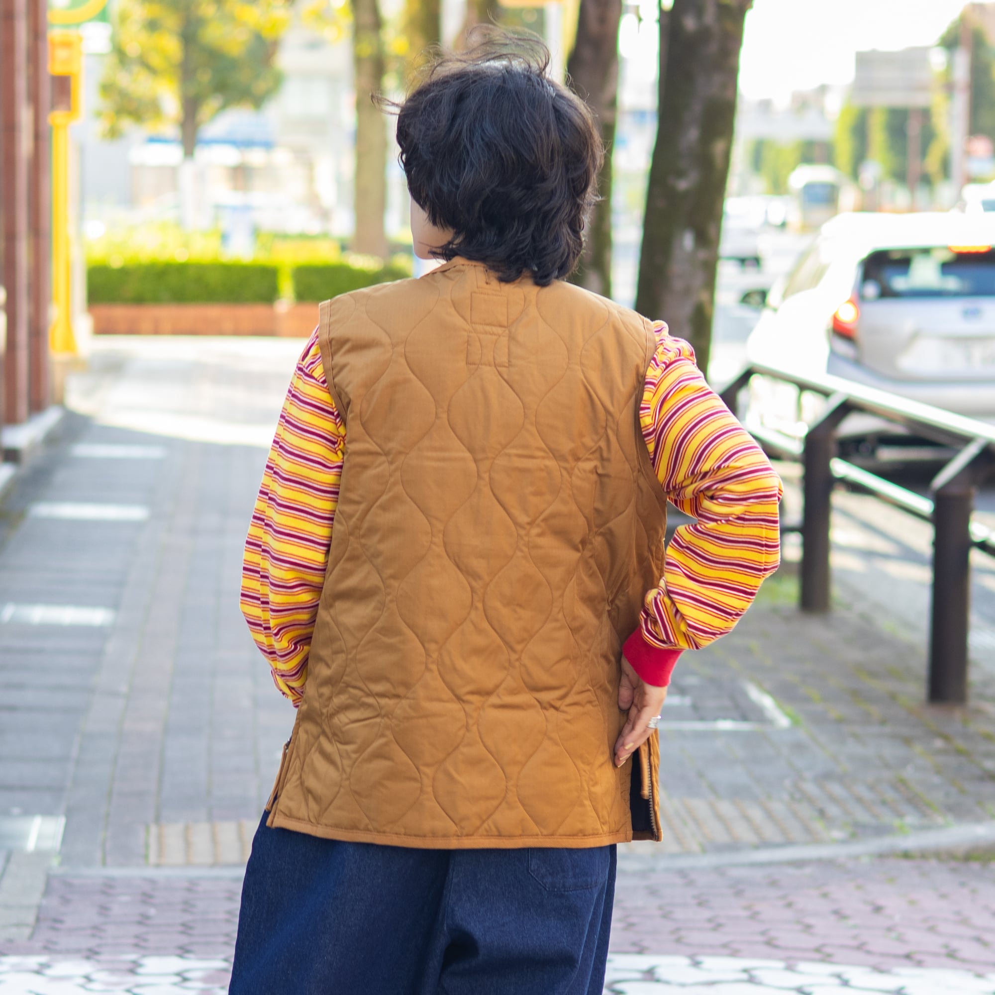 UNISEX】ミリタリー Vネックジップ ダウンベスト / ダークベージュ