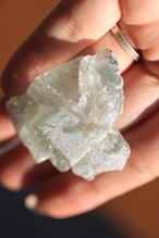 フローライト「冬の落とし物」Fluorite ◇ 天然石・鉱物・パワーストーン・原石 | st00405