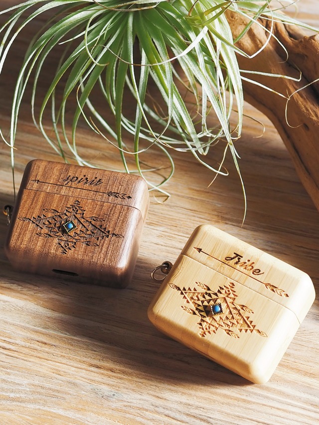 Turquoise AirPods case(native)