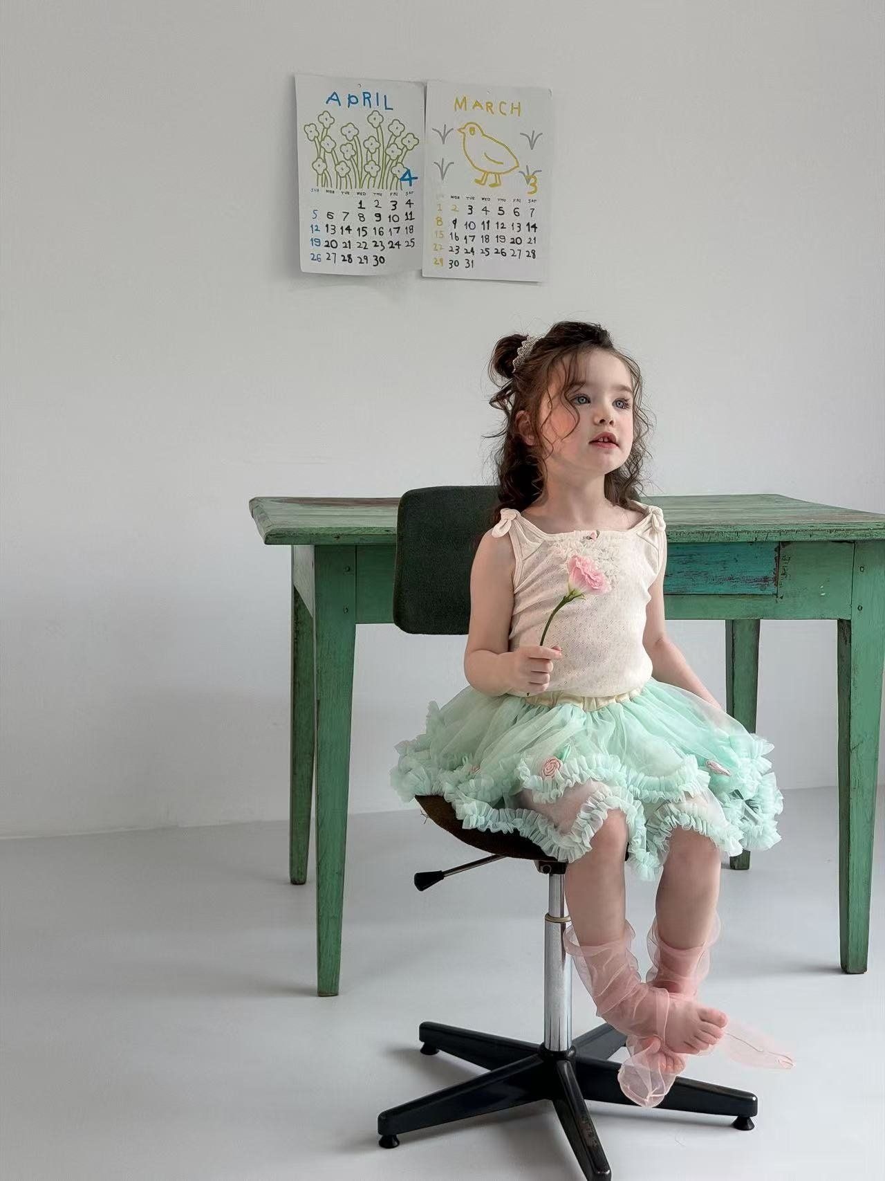 [aiai] Rose Point Ruffle Sleeveless Tee / [아이아이] 로즈포인트러플나시티