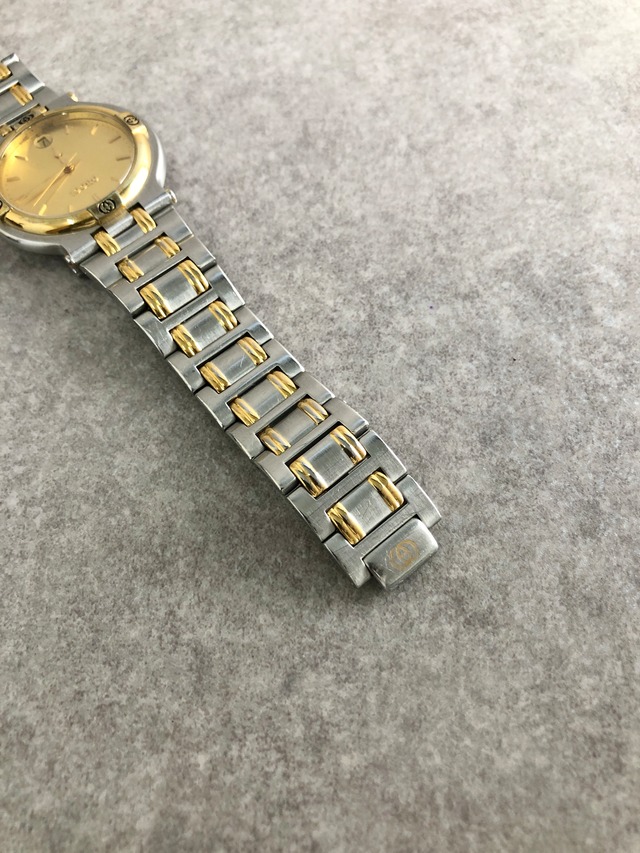 GUCCI グッチ 腕時計 シルバー×ゴールド GG ステンレススチール クウォーツ 9000G vintage ヴィンテージ オールド gmtubj
