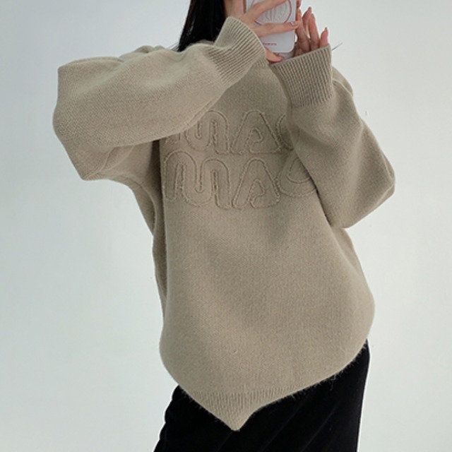 logo embroidered crew neck knit　ロゴ刺繍クルーネックニット　J1571