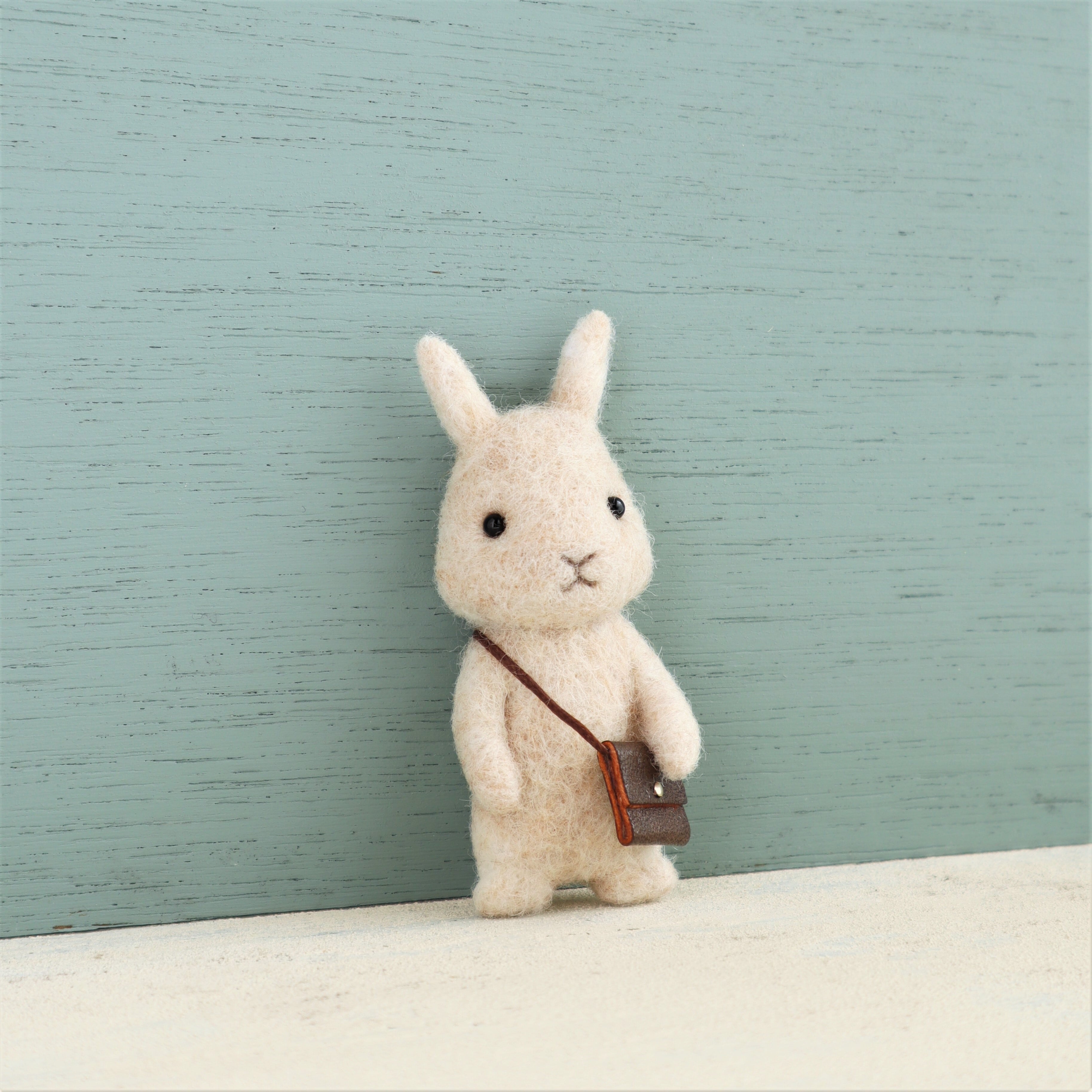 あいな様 うさぎ羊毛フェルトボールチェーン 【公式通販】