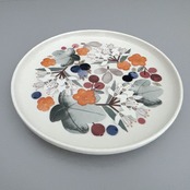 Metsämarja Plate（メッツァマルヤ プレート）ホワイト 20cm