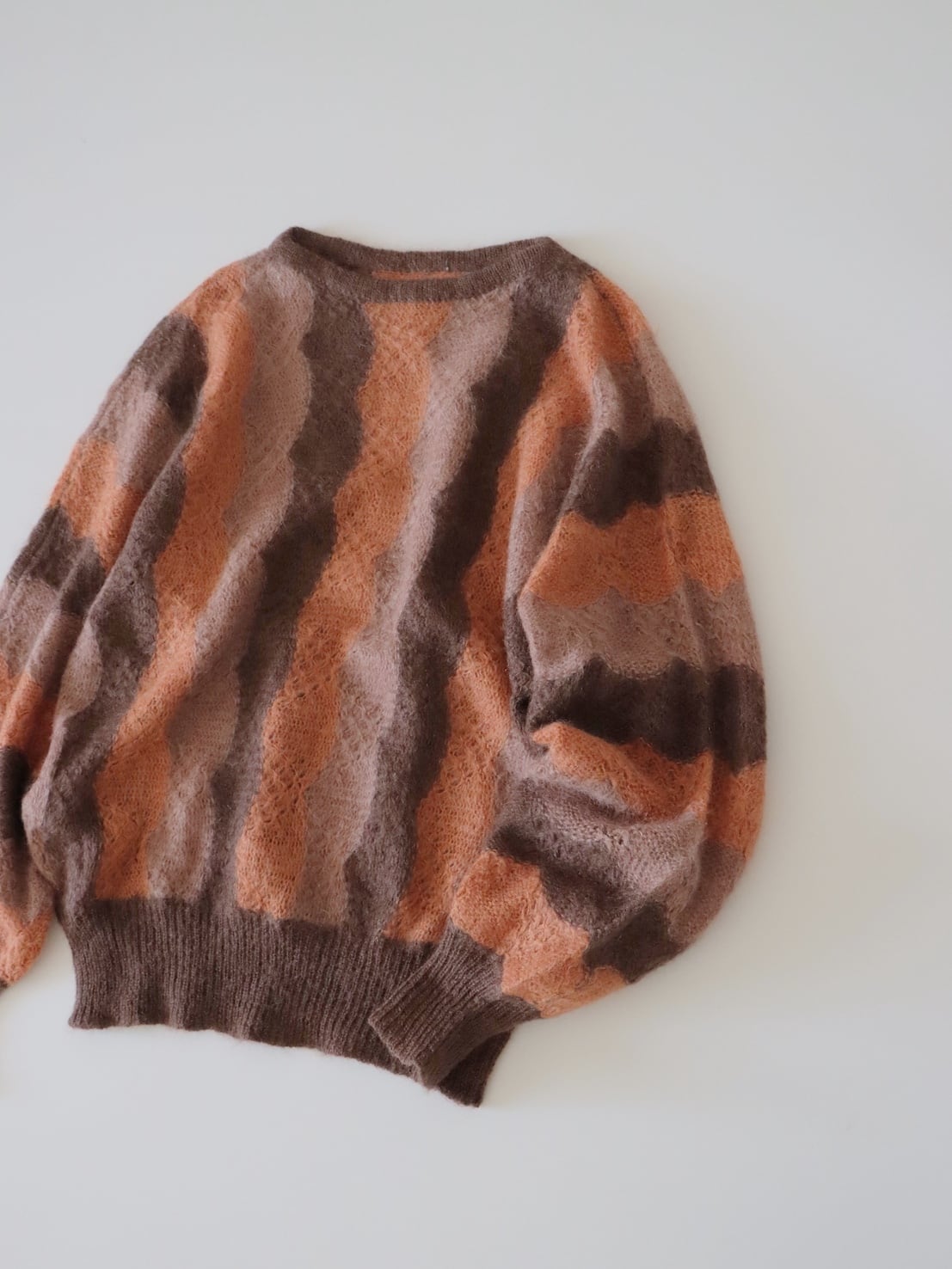 ●wave lace crochet mohair design knitted sweater