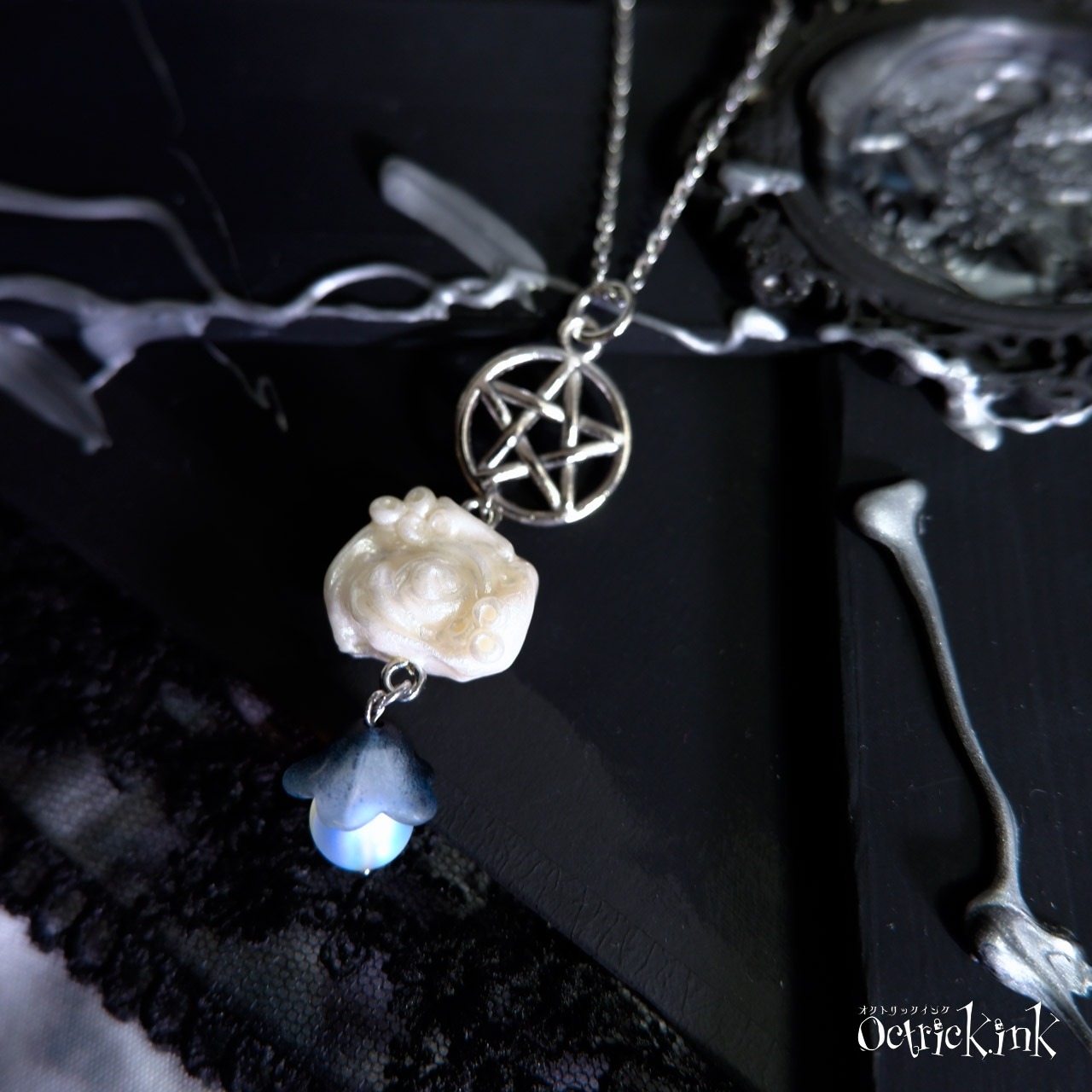 五芒星と霧の深海薔薇ネックレス｜KRAKEN Bubble Rose Pentagram and fog Necklace