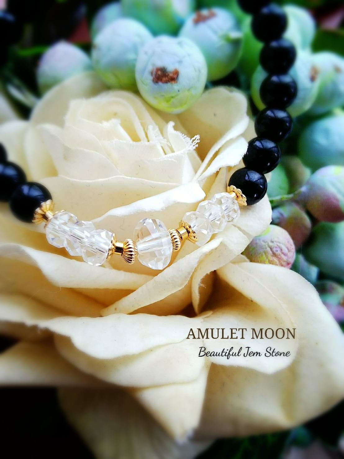 健康と邪気除けのパワーストーン】黒翡翠と水晶のブレスレット