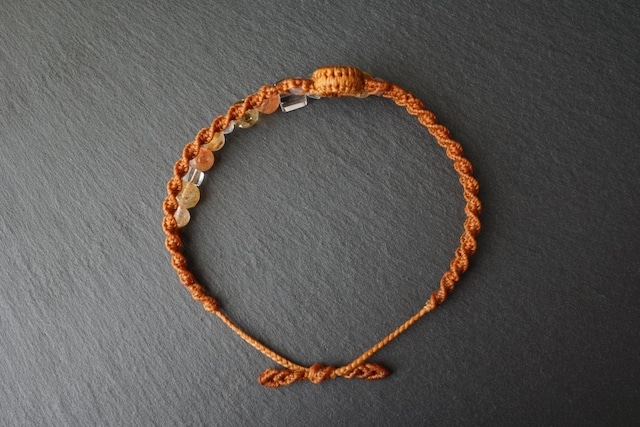 宝石質サンストーン&シトリン&ルチルクォーツの二重マクラメブレスレット - crystal orange -【紐色チェンジ可】