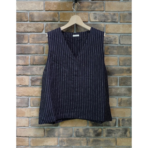 《別注》fog linen work｜普通地リネンVネックベスト・ジレ（col.ハーパー/ネイビーストライプ）