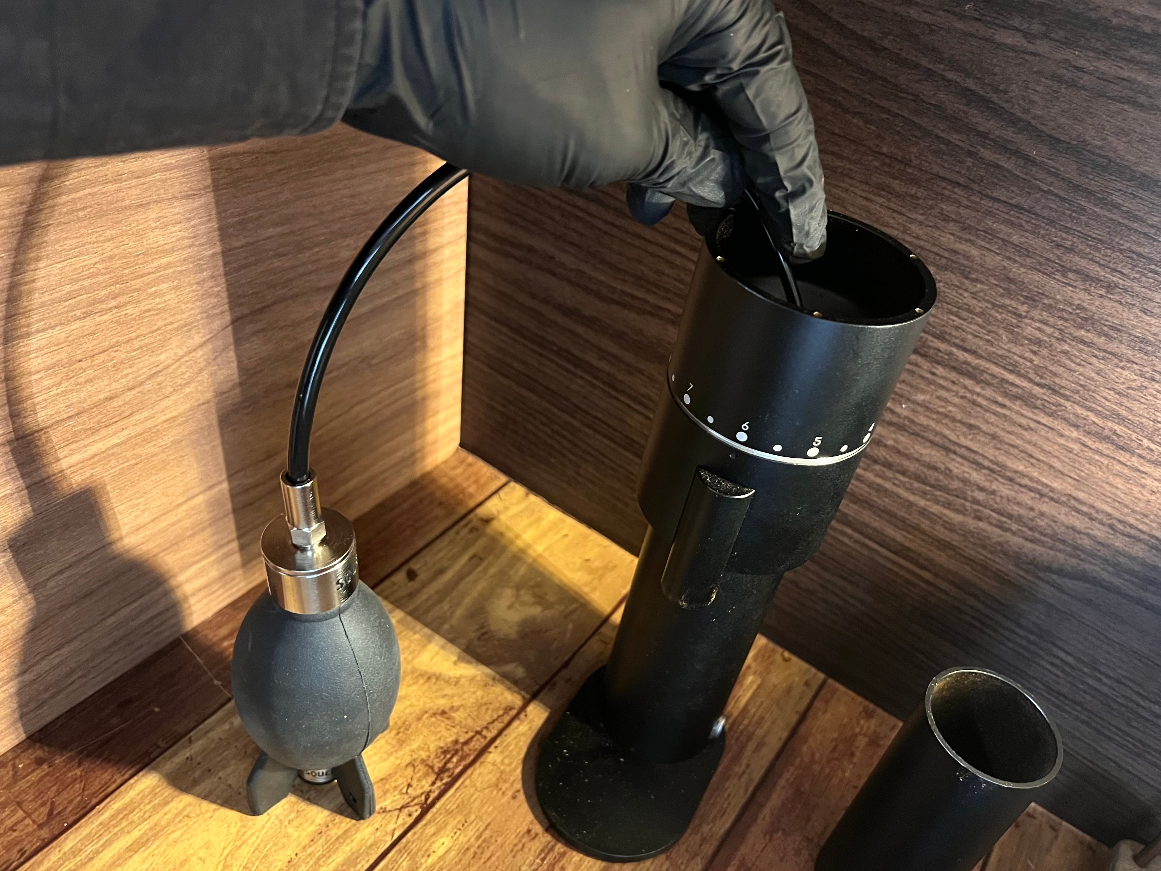 SQUEAKY ROCKET | COFFEE LAB KOMAMEYA