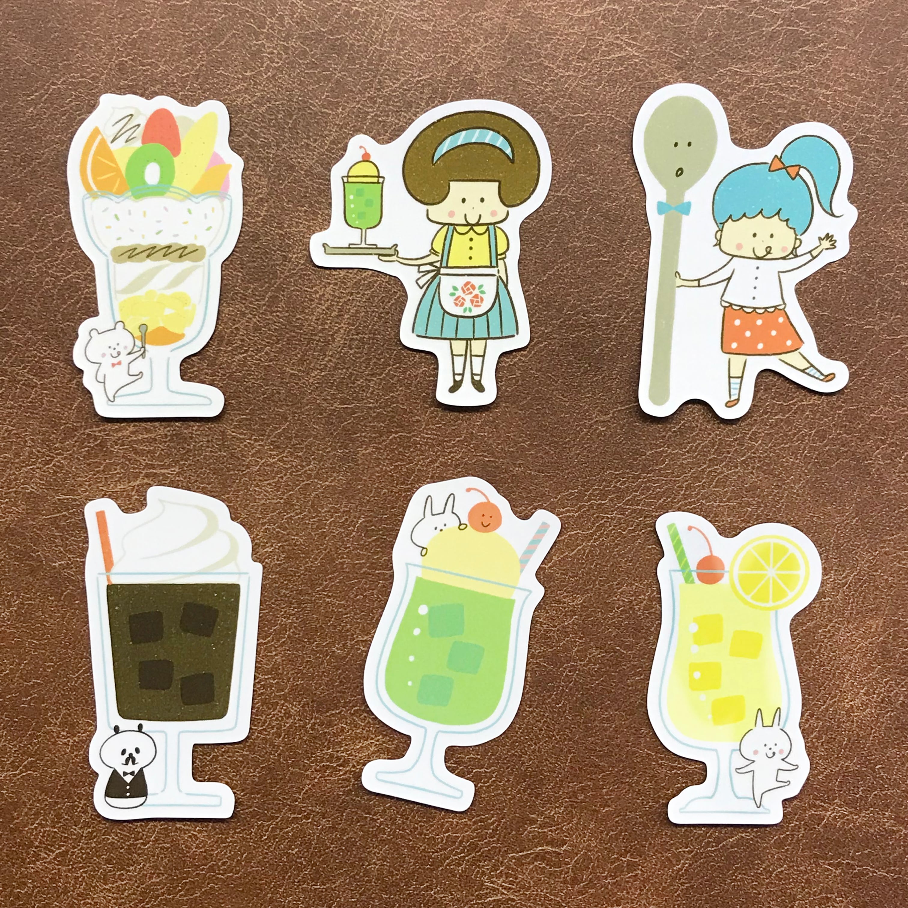 喫茶ミズタマ〉ステッカー（M）444184 | パピアプラッツBASE店