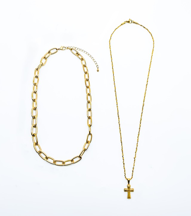 VOLUME CHAIN & CROSS NECKLACE ゴールド