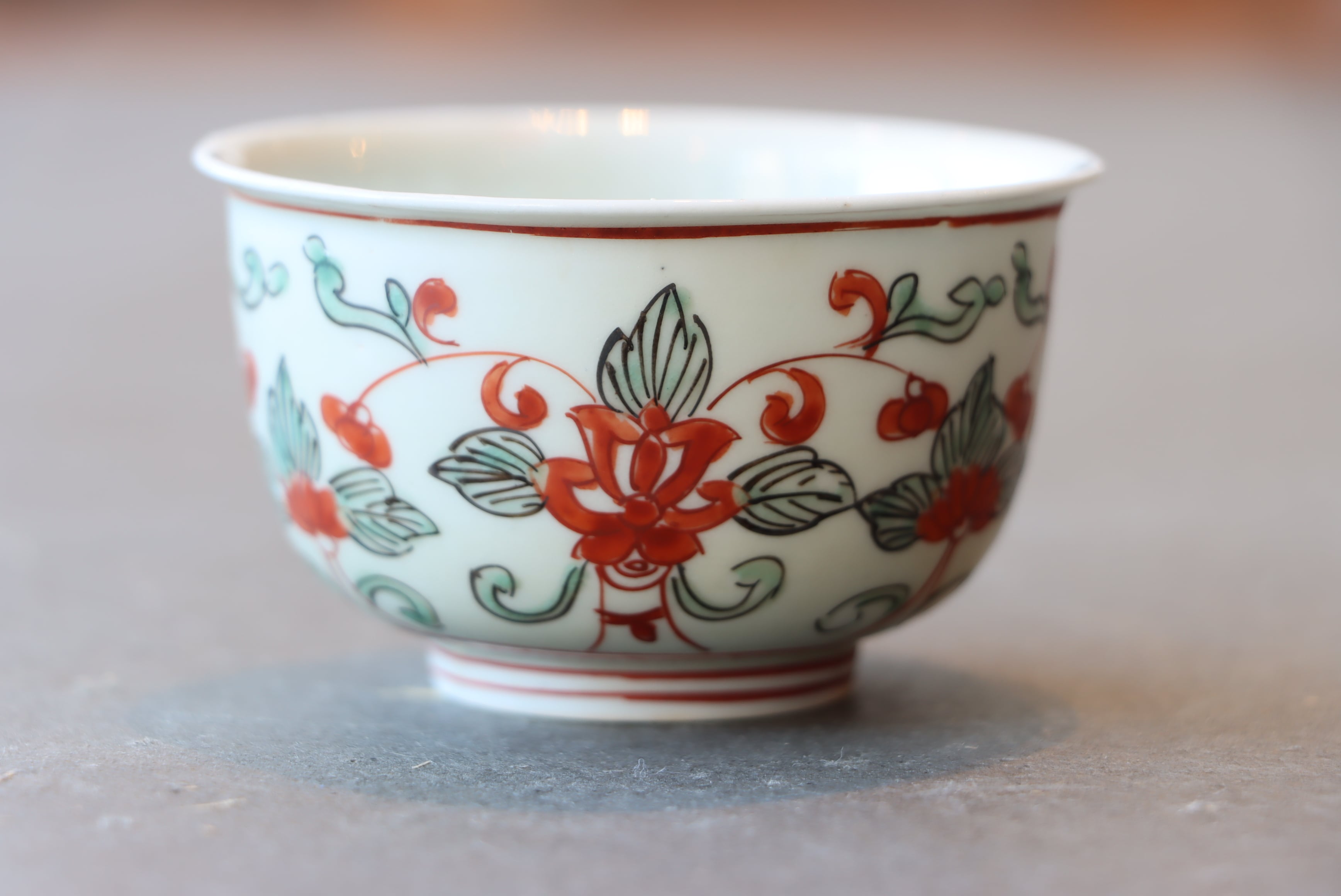 伊万里焼 色絵 花唐草文 湯呑 向付 ラスト1/Imari cup | (有)新原美術