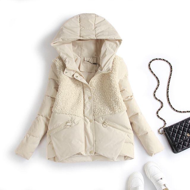 【予約販売】ダウン レディース アウター ショート丈 かわいい おしゃれ あたたかい 防寒 冬 レジャー お出かけ S/M/L/XL