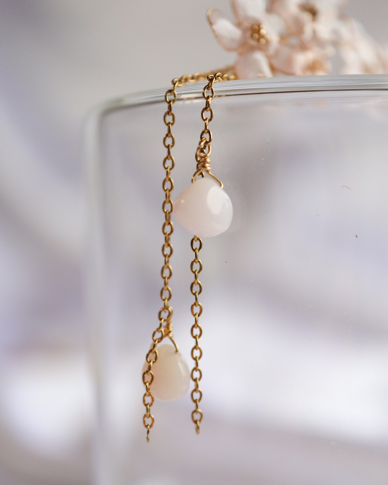 " 花、ひらり（sakura）耳飾り”