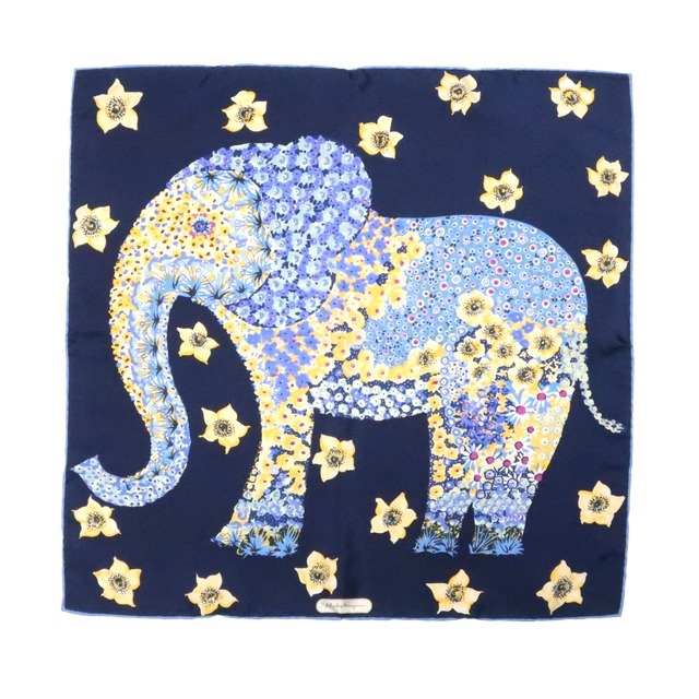 ☆Ferragamo☆ スカーフ 大判 星空 宮殿 人 花 動物 車 ブラック ☆Ferragamo☆ スカーフ 大判 星空 宮殿 人 花 動物 車 ブラック