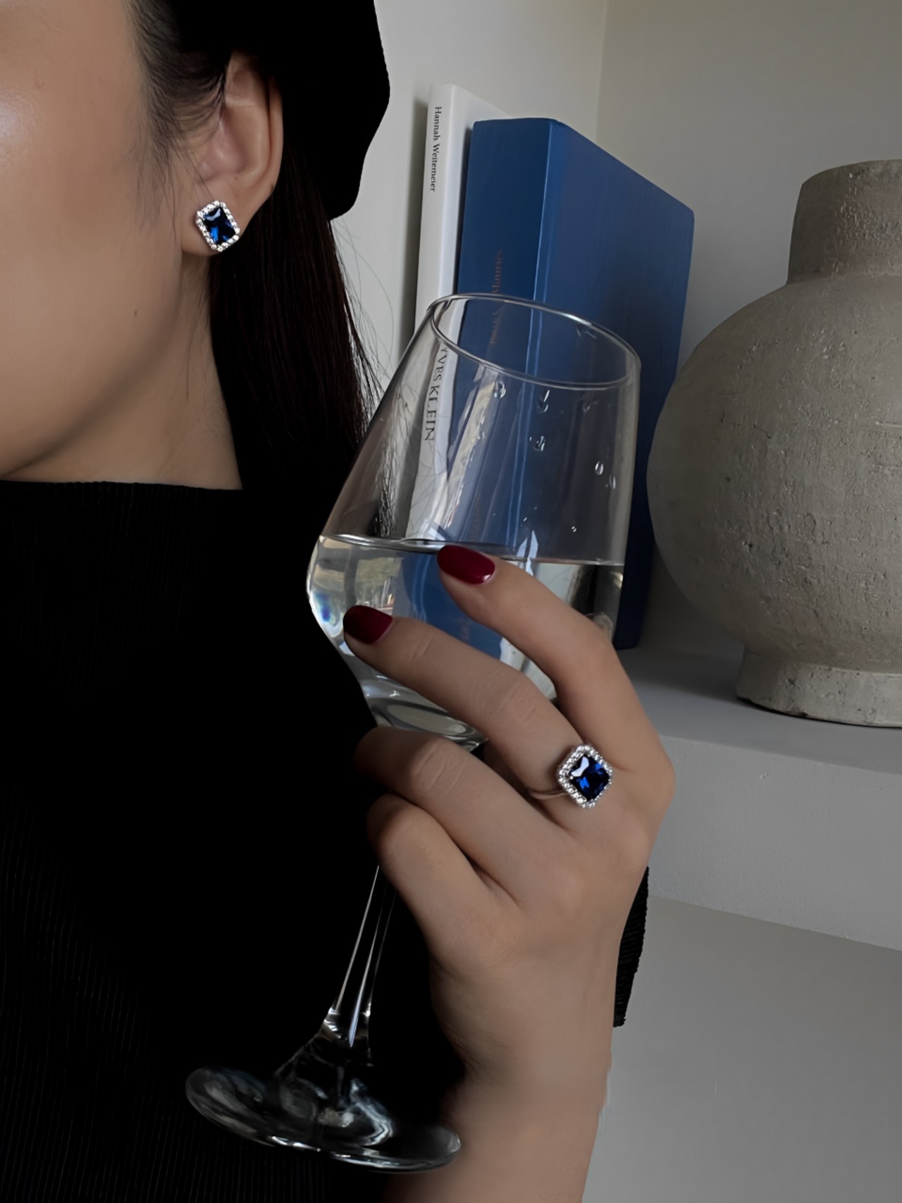 Dark blue zircon stud earrings【H00065】