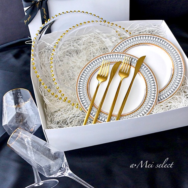 ペアset 人気の4種類詰め合わせ プレート2種 ダイヤモンドグラス ミラーゴールドカトラリー 二人暮らし ペアセット 誕生日プレゼント 器 デコレーション 雑貨 テーブルコーディネート ディスプレイ 装飾品 引越し祝い 誕生日プレゼント 記念日 A Mei Shop