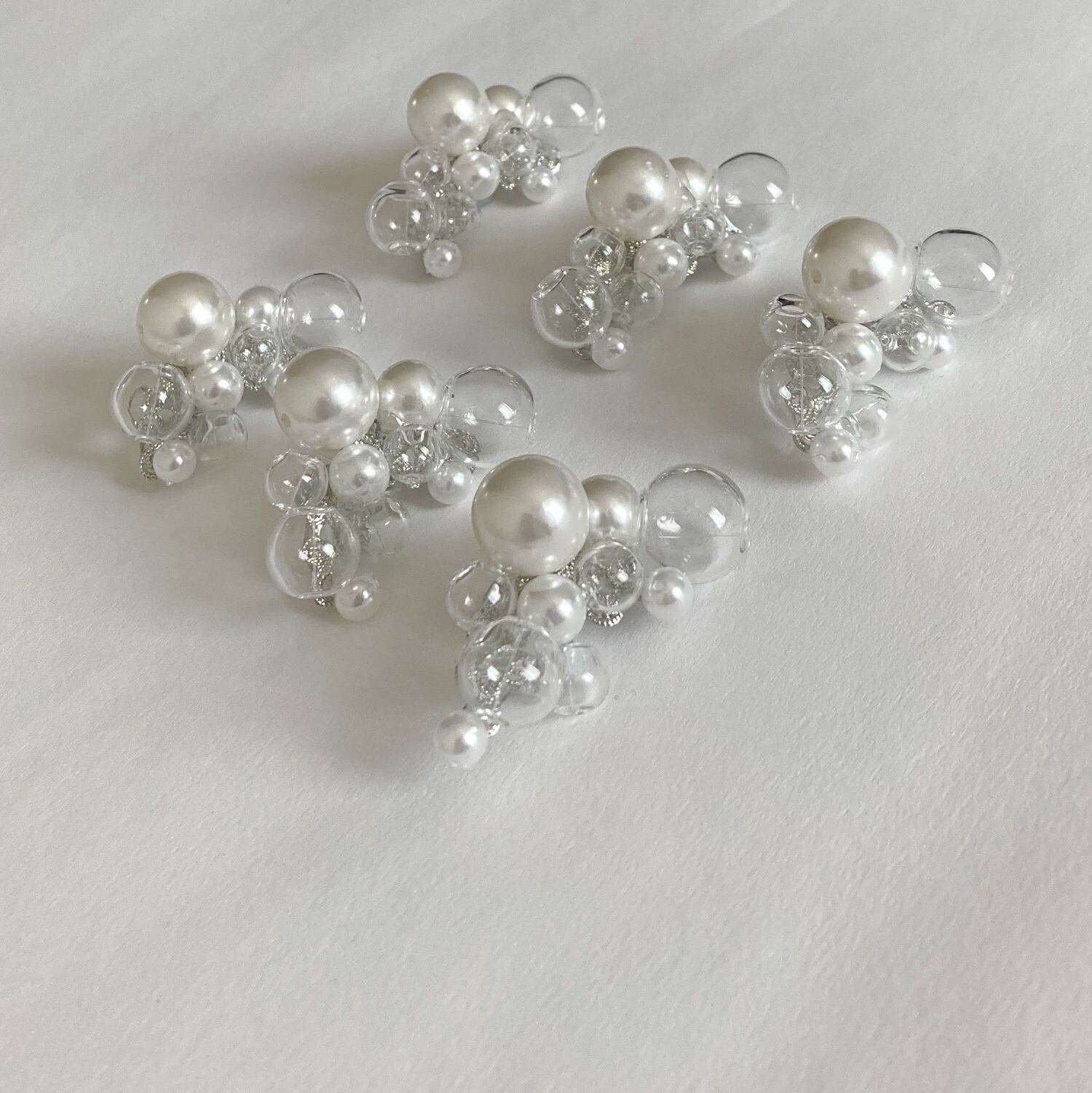 utakata moon earring (pearl)