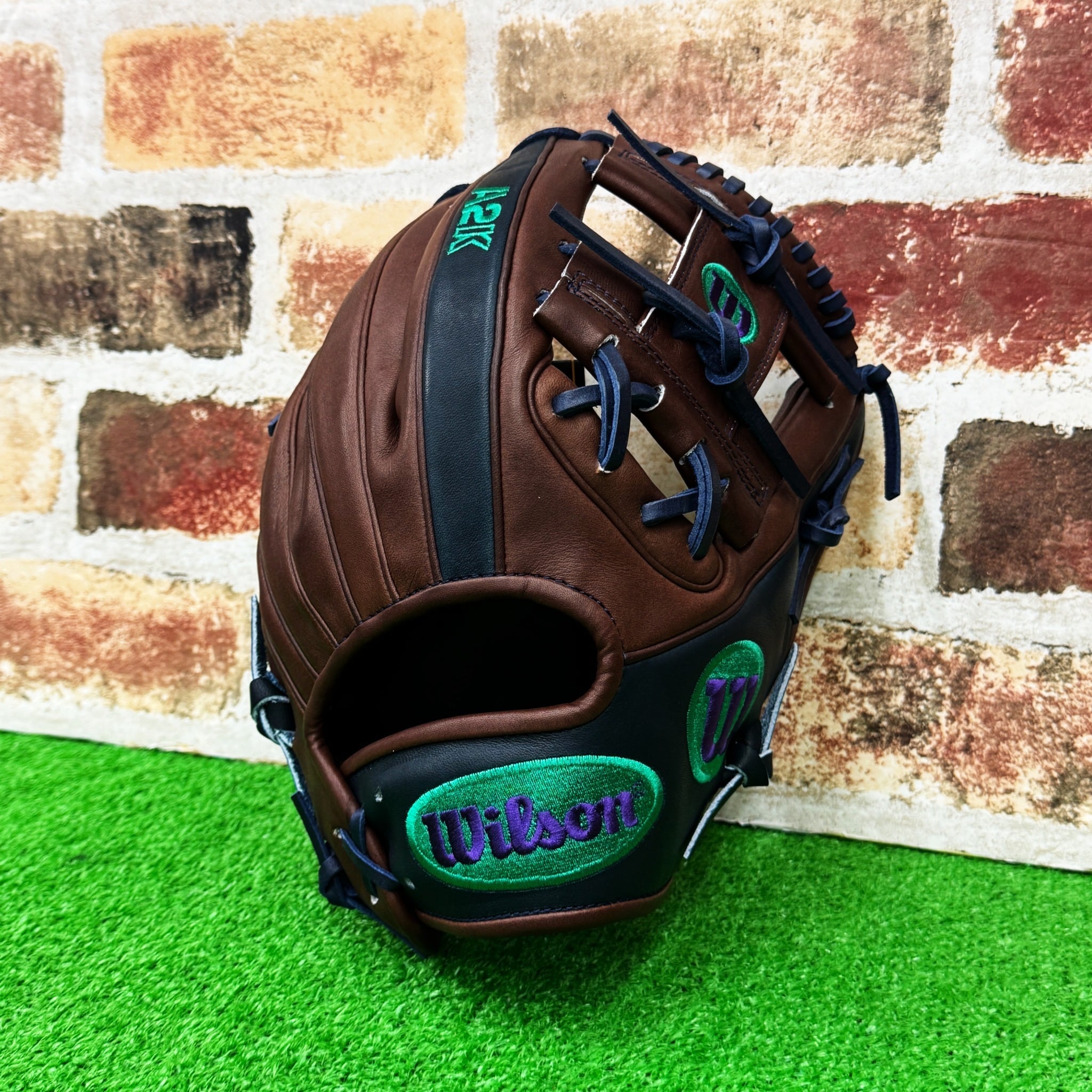 大人気】 Wilson staff 軟式グローブ D8型 WBW102989 WBW102991 型付け