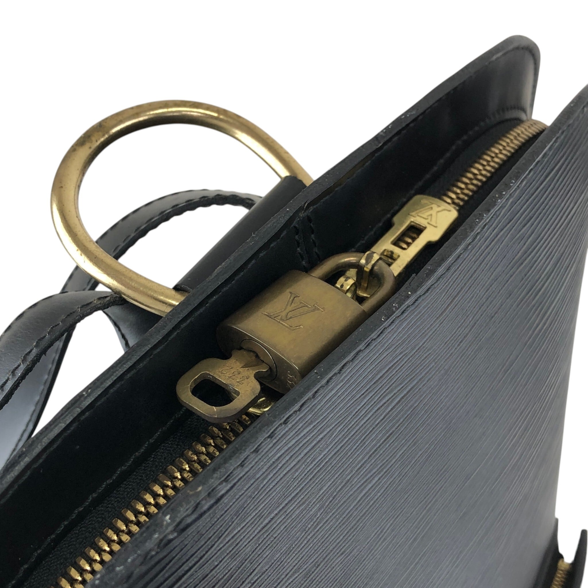 LOUIS VUITTON ルイヴィトン エピ バックパック ブラック レザー