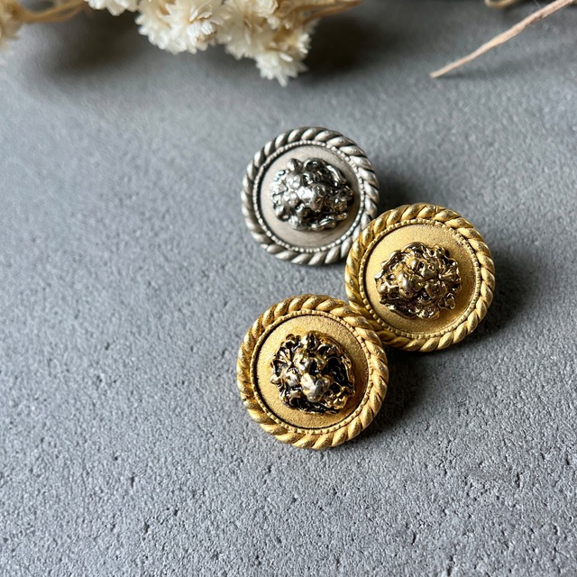 メタル×ライオンヘッド アンティークゴールド／シルバー 15mm 画像