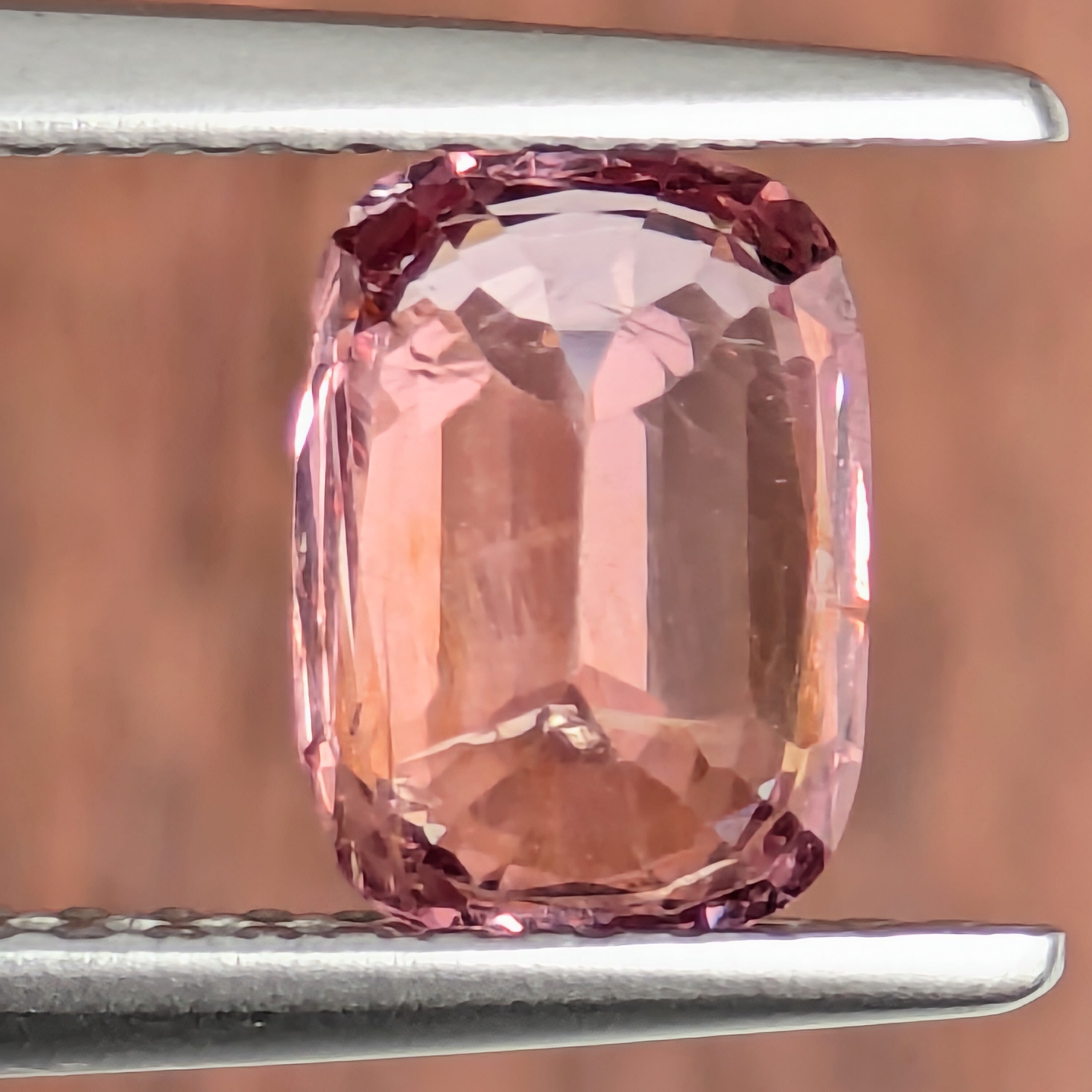 スピネルルース ミャンマー・モゴック産【1.38ct】PRO209371 | Gem's