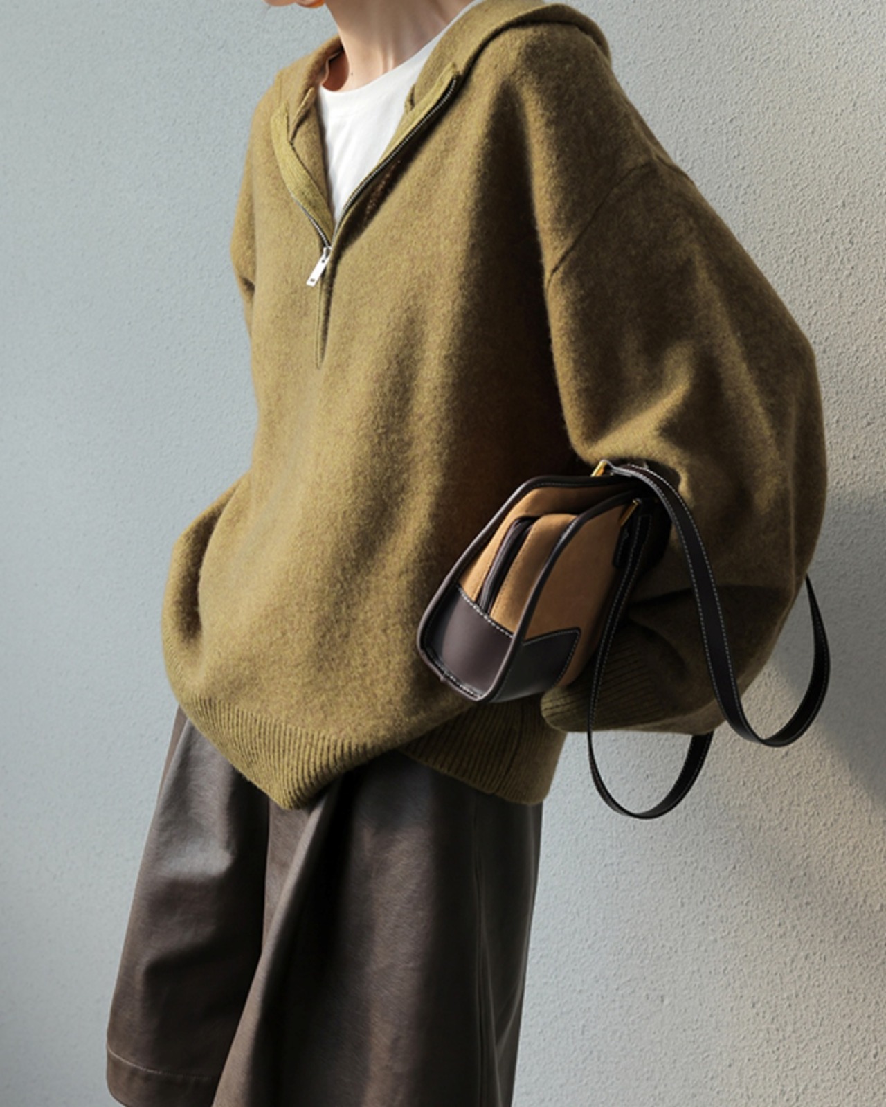 Long sleeve hooded pullover Sweater　T20126