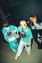 【先行販売】GALFY x EARTHISTS.コラボ TEE(ホワイト)【12月中旬発送】