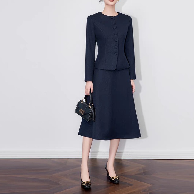 Refined Jacket and Midi Skirt for Formal Occasions 30001