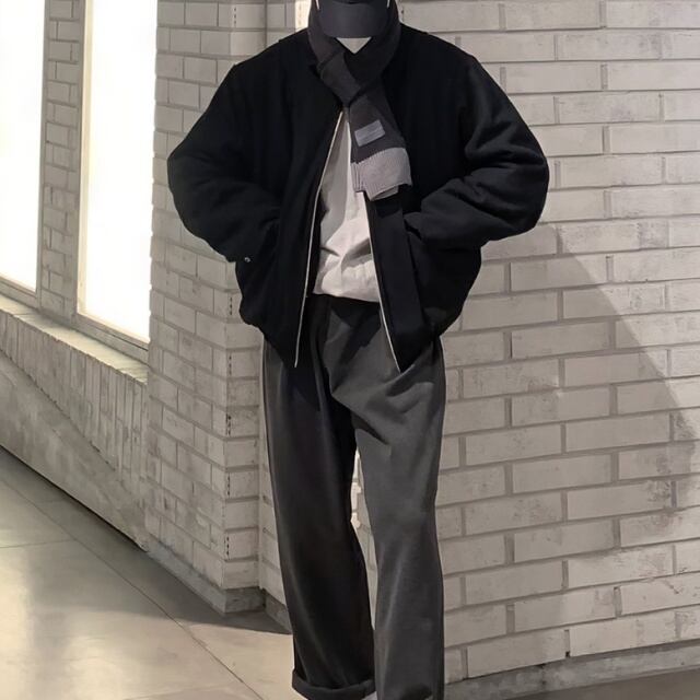 【予約販売】ブルゾン アウター シンプル 無地 ブラック グレー 襟付き ショート丈 ジップアップ ジャケット 防寒 お洒落 こなれ感 ベーシック 秋冬 M/L/XL