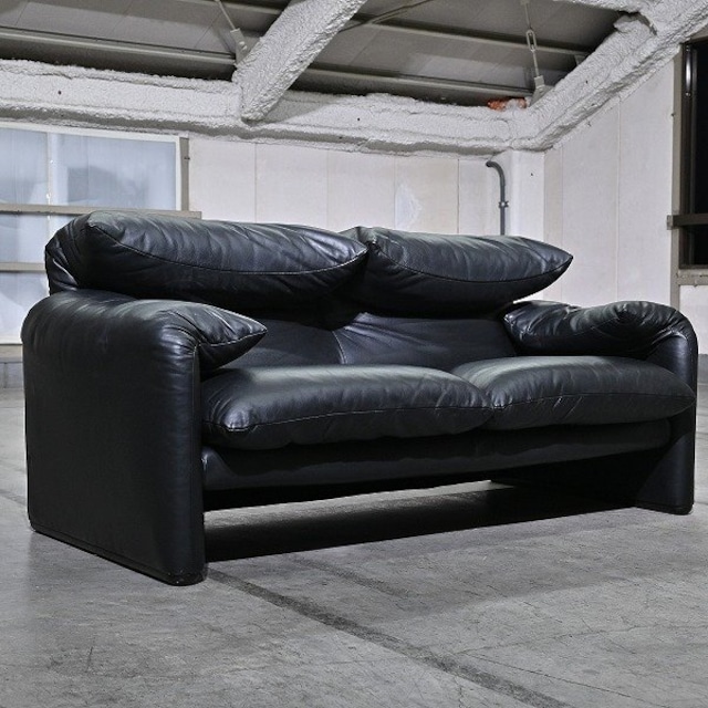 ヴィコ・マジストレッティ「マラルンガ」ラブソファ 本革 2人掛け アーム ハイバック リビング ダイニング デザイナーズ リプロダクト