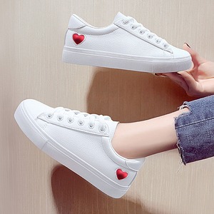 ハート柄 ローカット スニーカー レディース 韓国 シューズ 通勤 通学 スポーツ 大人 かわいい カジュアル きれいめ シンプル 歩きやすい 履きやすい 疲れにくい コンフォートシューズ 大人可愛い 大人女子