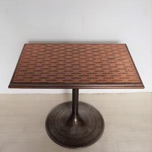 異邦人 銅板テーブル
