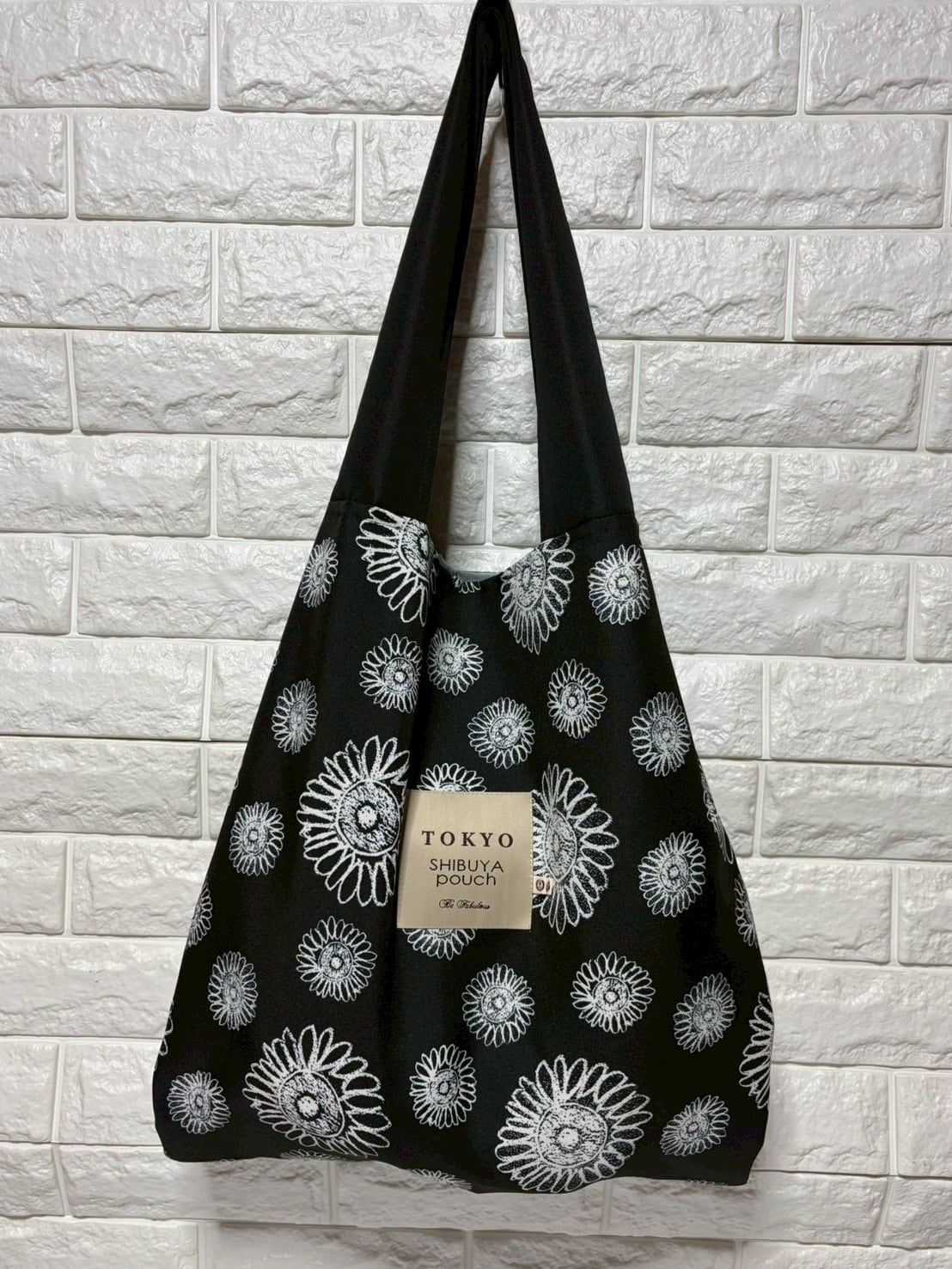ブラック×レッド×ミックススタースタッズ 【MINI・Sサイズ】 スタッズ