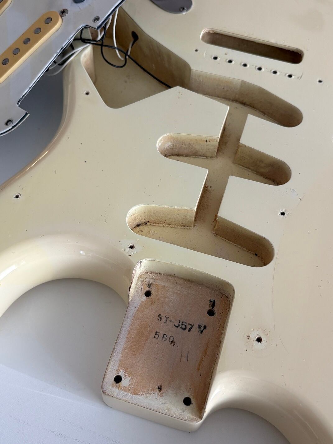 Squier Stratocaster SST-30 '84-'87 | tenokuni-japan