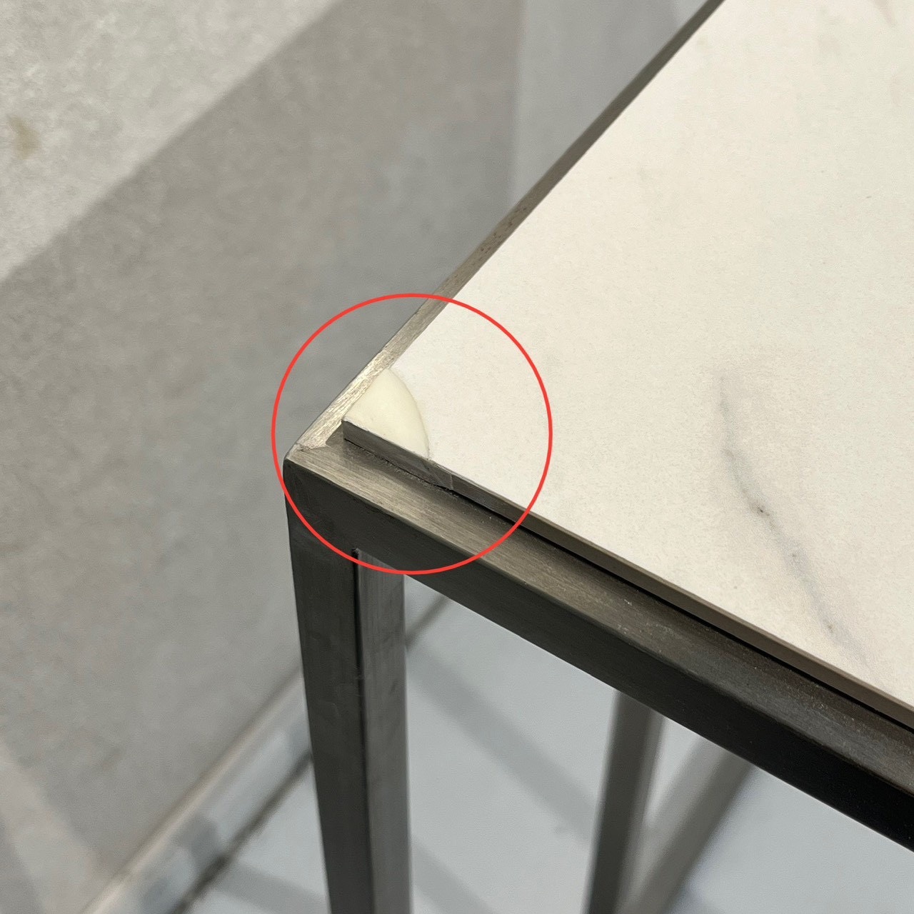 Bello Select サイドテーブル カフェテーブル セラミックテーブル ステンレス脚 モダン ミニマル ホテルライク