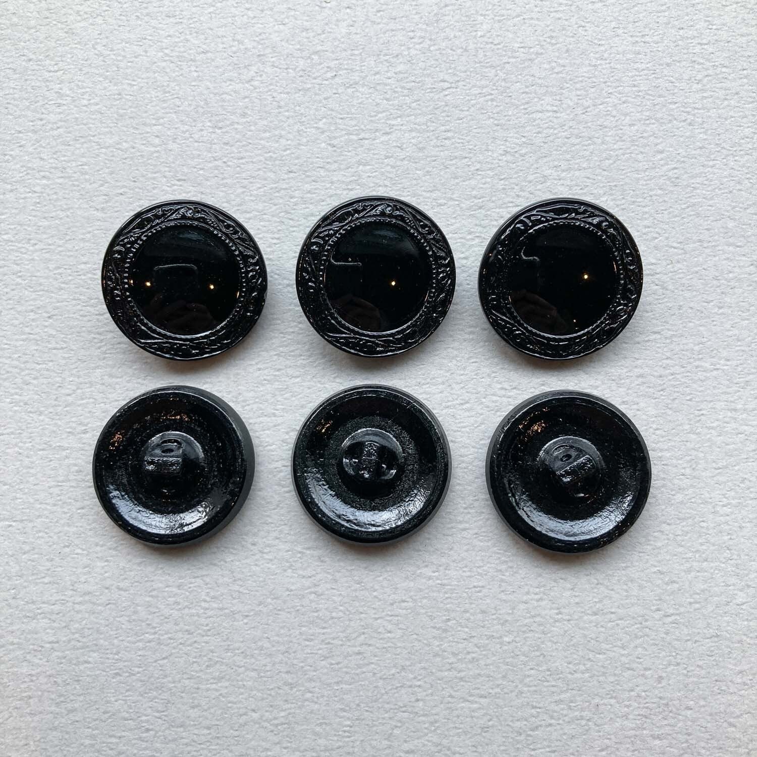 チェコ縁デザイン黒ボタン | Dua-アクセサリーパーツショップ