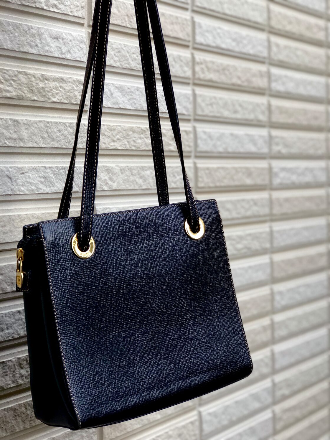 CELINE セリーヌ サークルロゴ エンボスレザー ステッチ ショルダー 