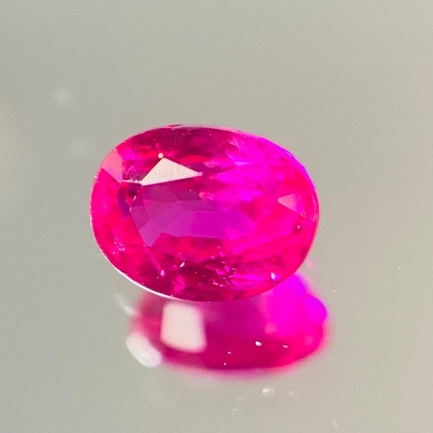 ネオンバチバチルビー